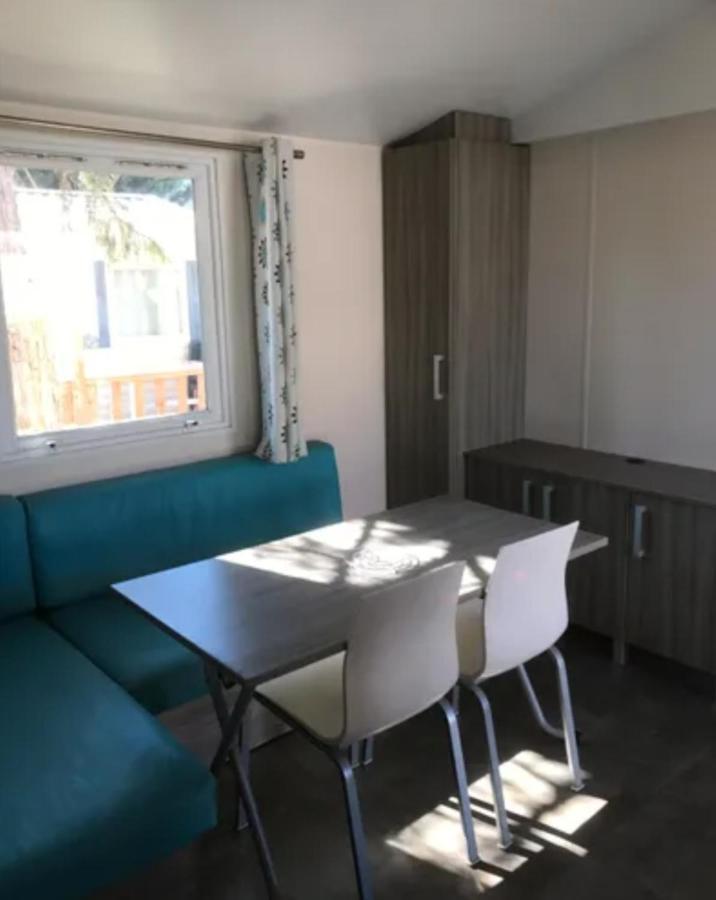 Mobile Home Comfort: Les Salins de la Gardiole Camping Vic-la-Gardiole Exterior photo